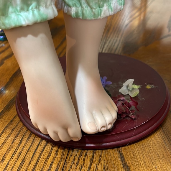 Vintage Kelly J Porcelain Doll from 2001 #D 651 - Picture 3 of 6